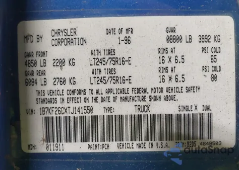 1996 Dodge Ram 2500 z USA, uszkodzony, nr VIN 1B7KF26CXTJ141550